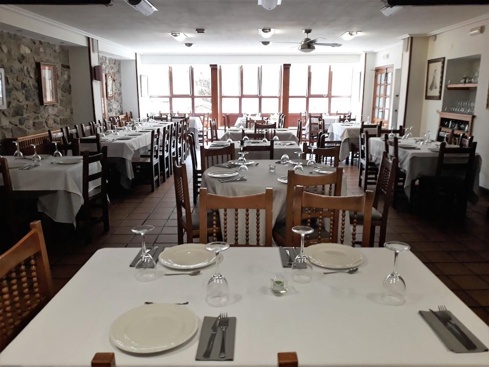 Hostal Nevandi Еспінама Екстер'єр фото