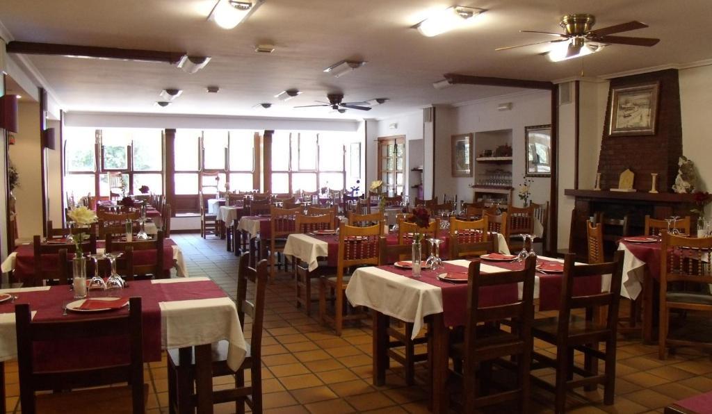 Hostal Nevandi Еспінама Екстер'єр фото