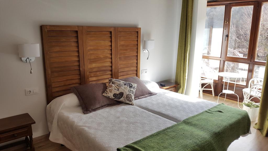 Hostal Nevandi Еспінама Екстер'єр фото
