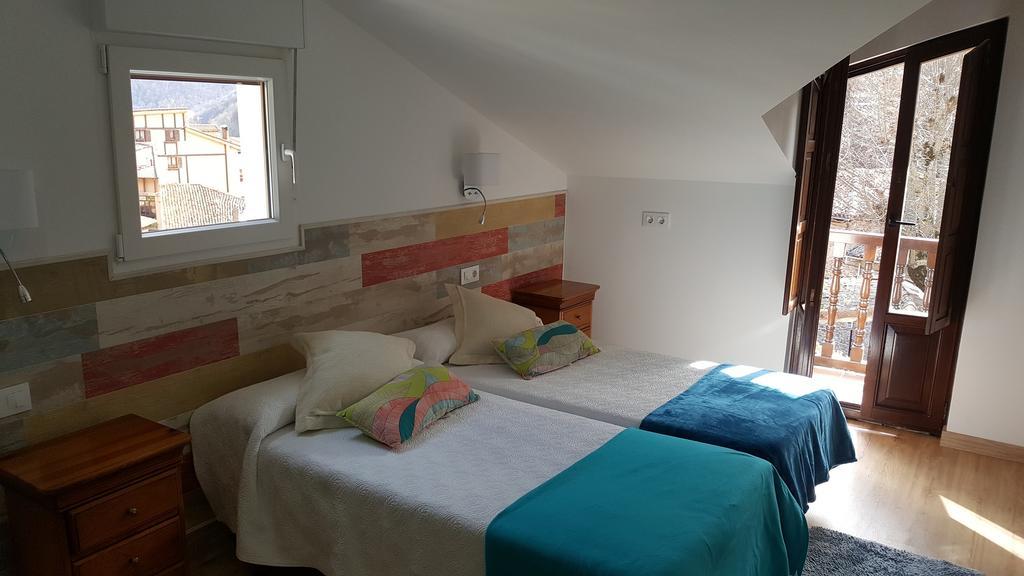 Hostal Nevandi Еспінама Екстер'єр фото